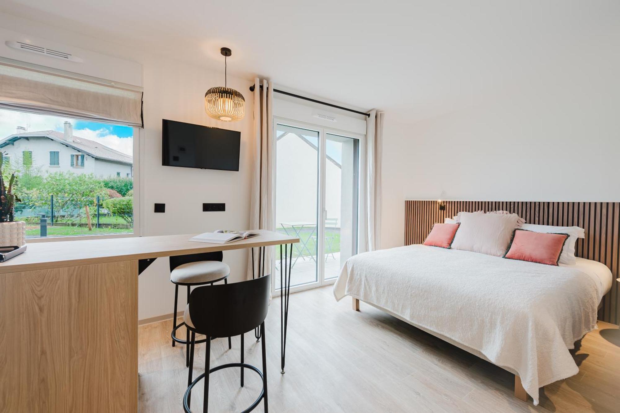 Appart Hotel Neostelia Annecy Zewnętrze zdjęcie