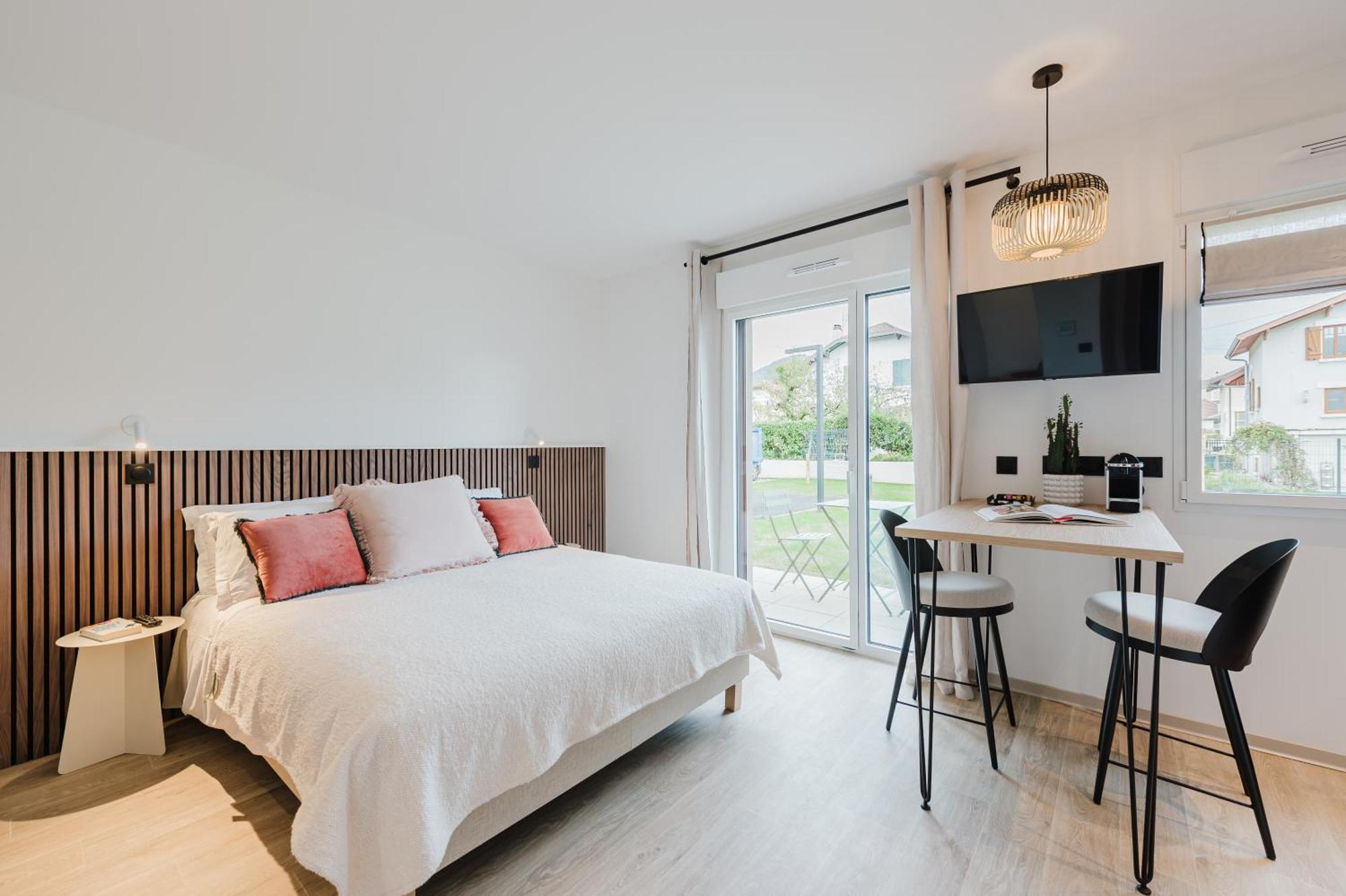 Appart Hotel Neostelia Annecy Zewnętrze zdjęcie