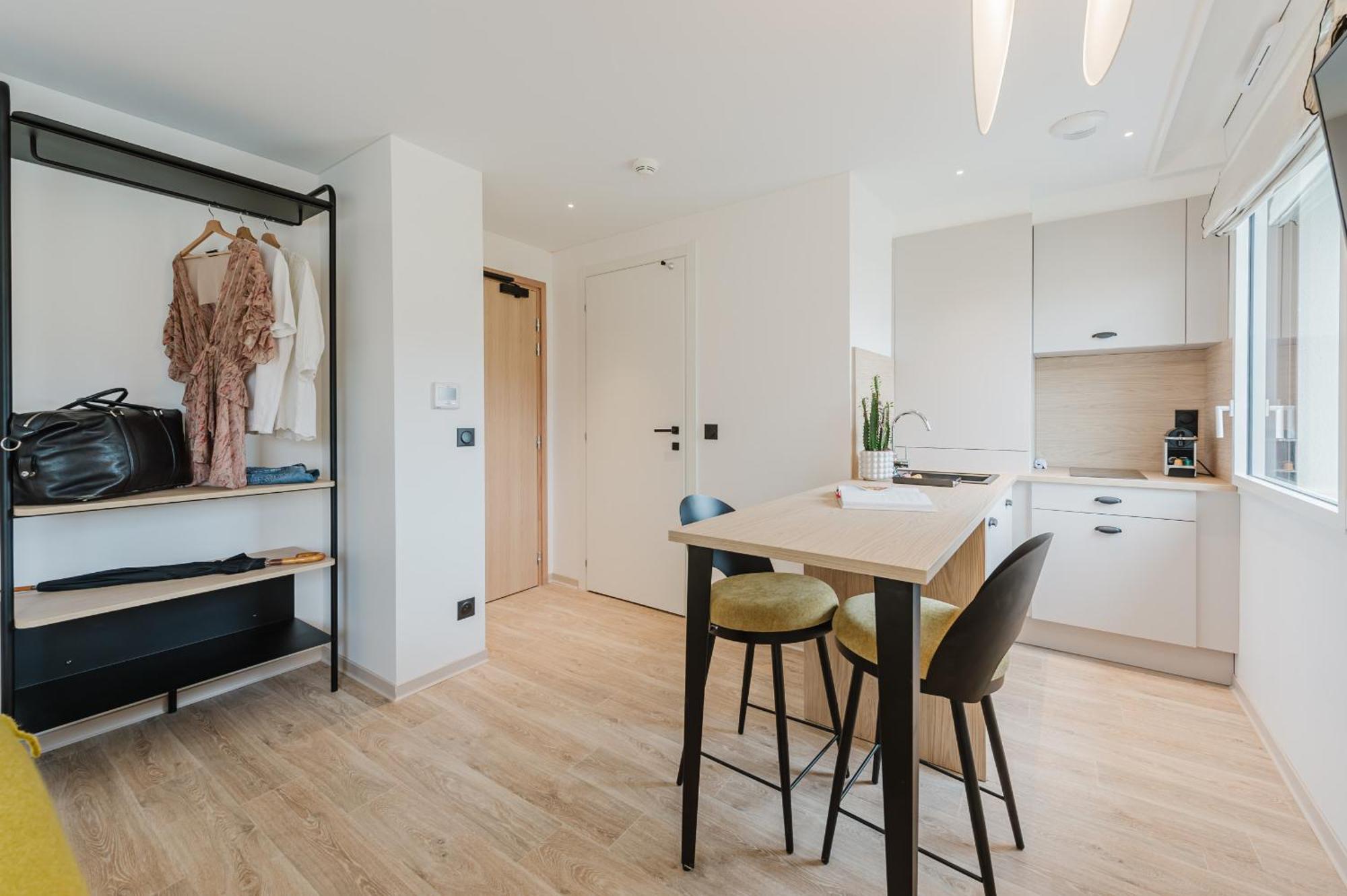 Appart Hotel Neostelia Annecy Zewnętrze zdjęcie